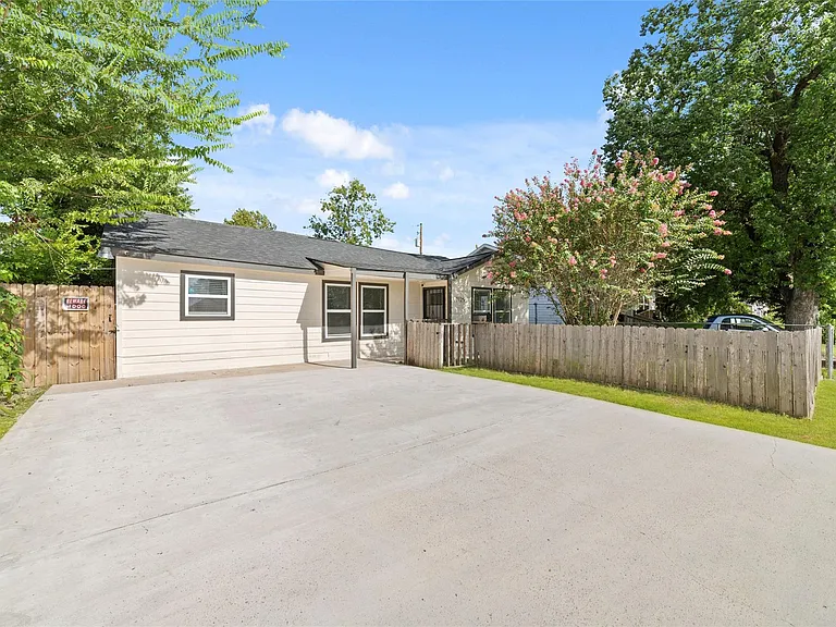 7125 Conley St — Photo 1
