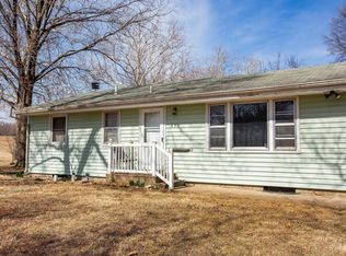 830 Tuttle St, Manhattan, KS 66502