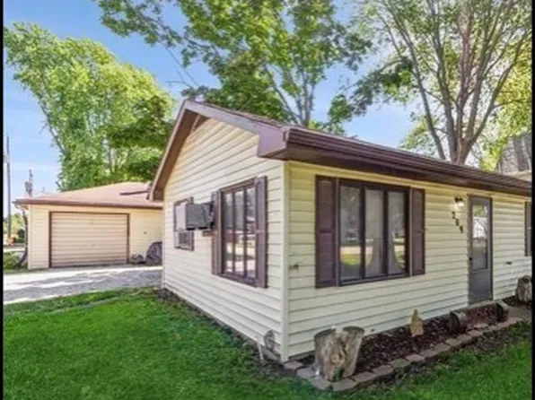 209 N 2nd St, Milo, IA 50166