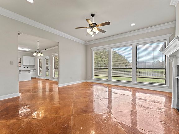 4th image of 17012 River Birch Ave