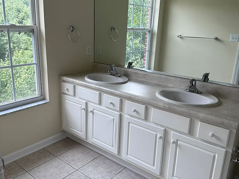 107 Laurel Crest Dr — Photo 16