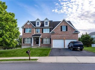 2325 Old Towne Rd, Nazareth, PA 18064