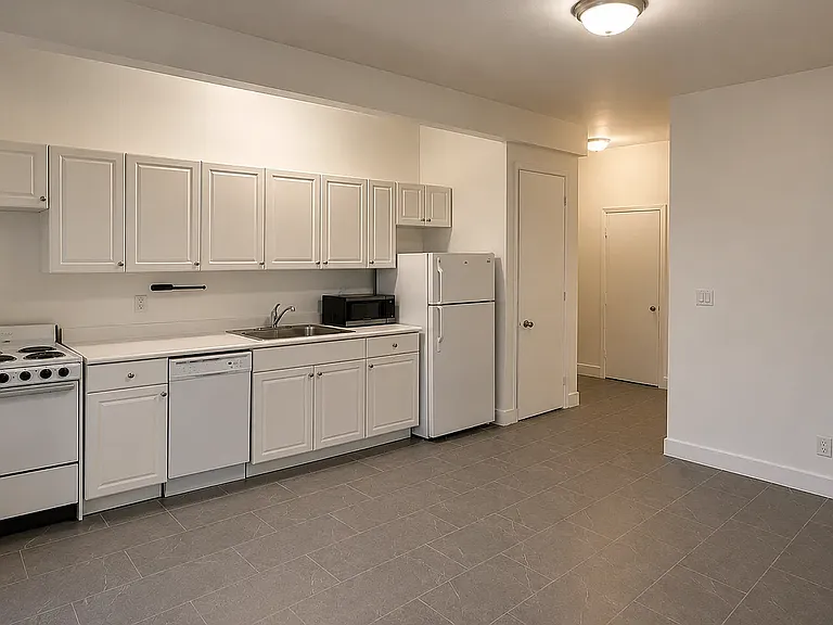 577 2nd Ave #35A — Photo 7