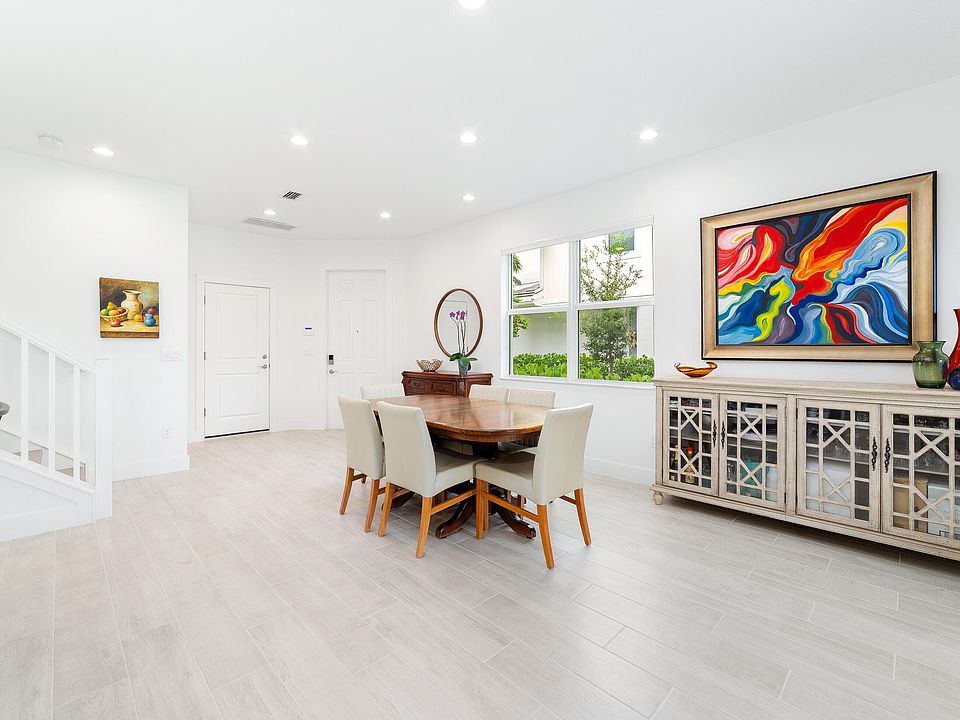 1st image of 623 Parsons Way