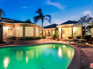 8338 Loyola Blvd, Los Angeles, CA 90045