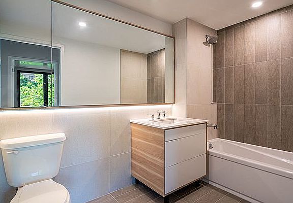 5th image of 222 Johnson Ave #3C