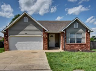 325 W Cherokee Path, Clever, MO 65631