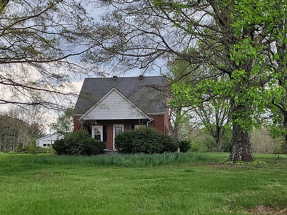 2nd image of 225 Breckenridge Cir