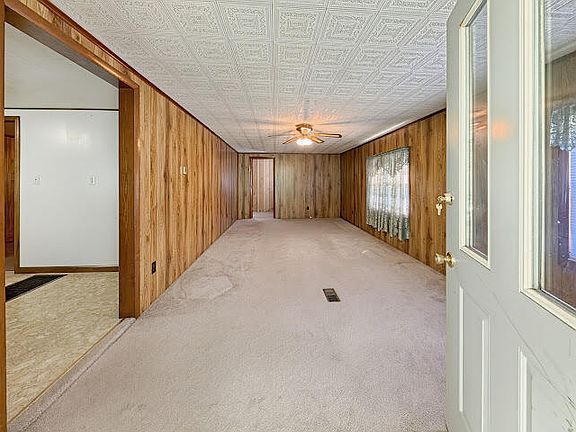 5th image of 3634 Pine Creek Rd