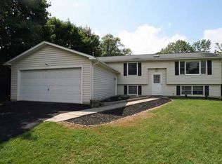 511 Landing Rd N, Rochester, NY 14625