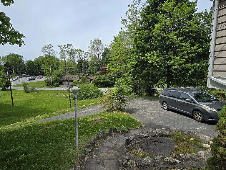 16 Croft Rd — Photo 5