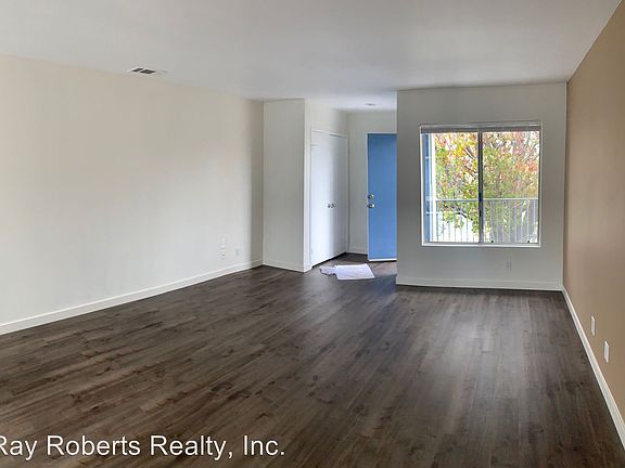 2nd image of 2134 Orange Ave APT B