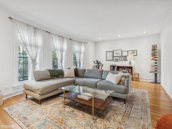 5th image of 6609 N Newgard Ave #1