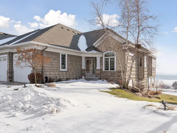 10046 Indigo Dr, Eden Prairie, MN 55347