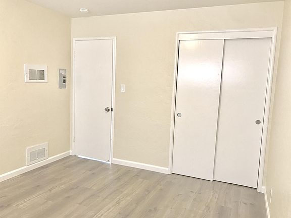 5th image of 1609 Alum Rock Ave APT 1