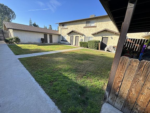 2nd image of 4217 Parkwood Ct
