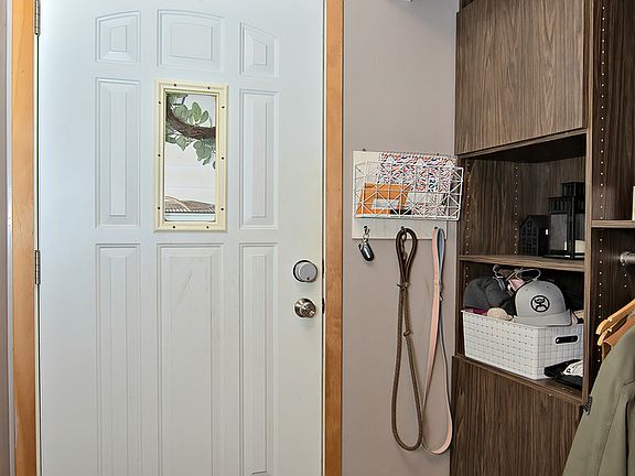 4th image of 4511 Sussex Dr