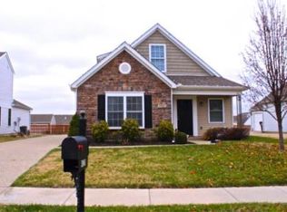 5901 Bannon Crossings Dr, Louisville, KY 40228
