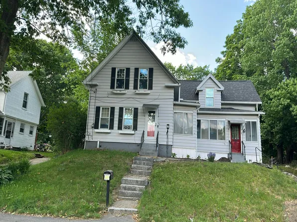 55 Conant St, Gardner, MA 01440