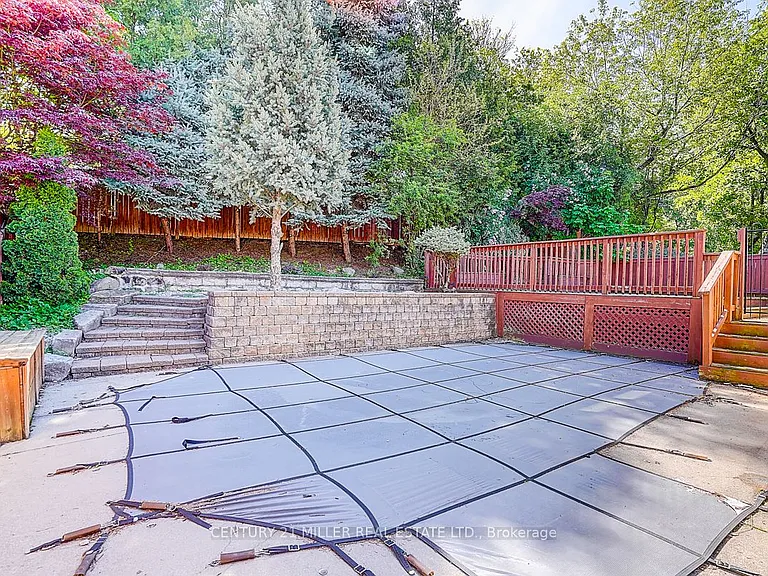 37 Dallington Dr — Photo 43