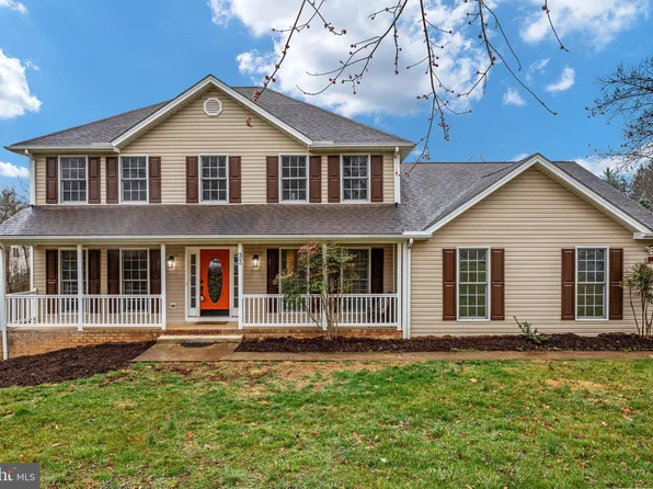 33 Surry Ln, Fishersville, VA 22939