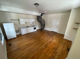 4516 Springfield Ave, Philadelphia, PA