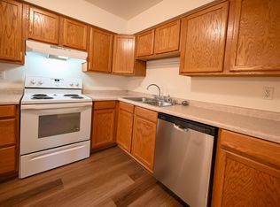 5582 Guilford Rd #443, Madison, WI 53711