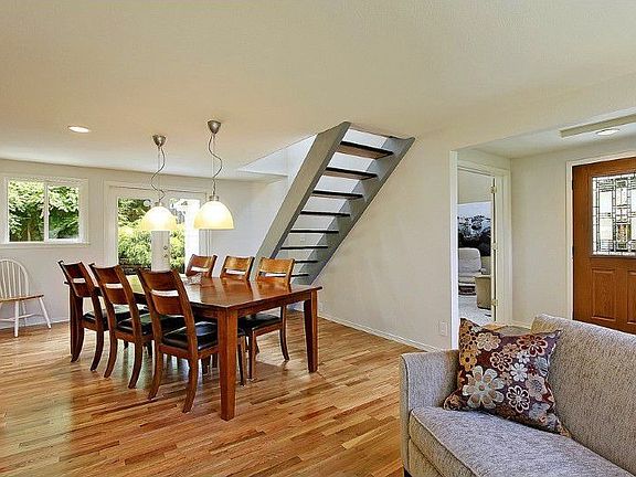 3rd image of 12204 NE 66th St