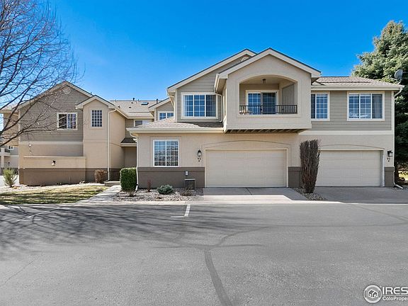 2nd image of 5151 Boardwalk Dr #V2