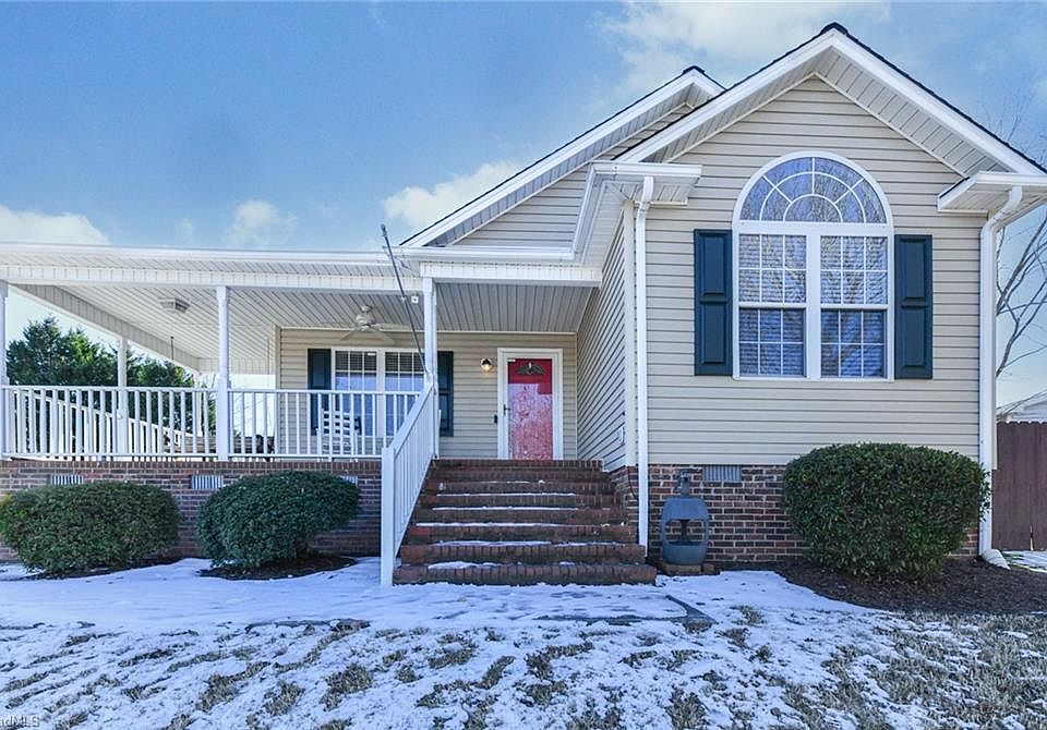 1st image of 636 Fernway Dr