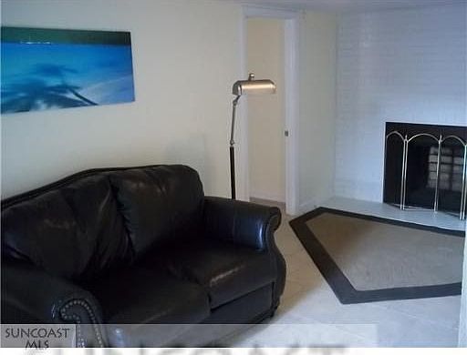5th image of 811 28th Ave S