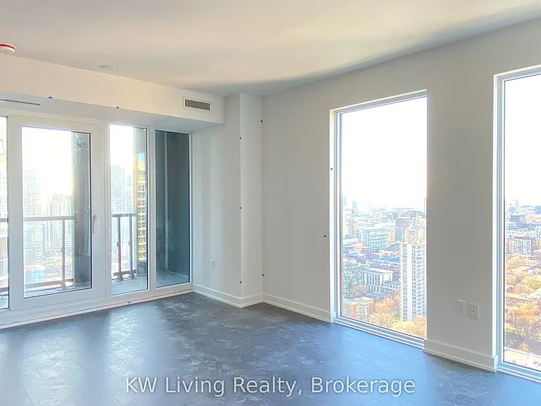 238 Simcoe St #3208 — Photo 10