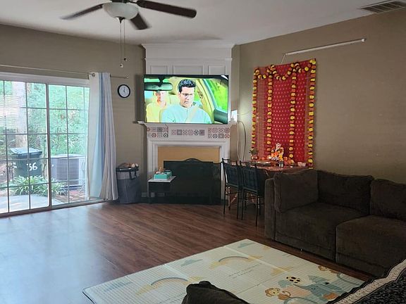 3rd image of 4645 Valais Ct Unit 36