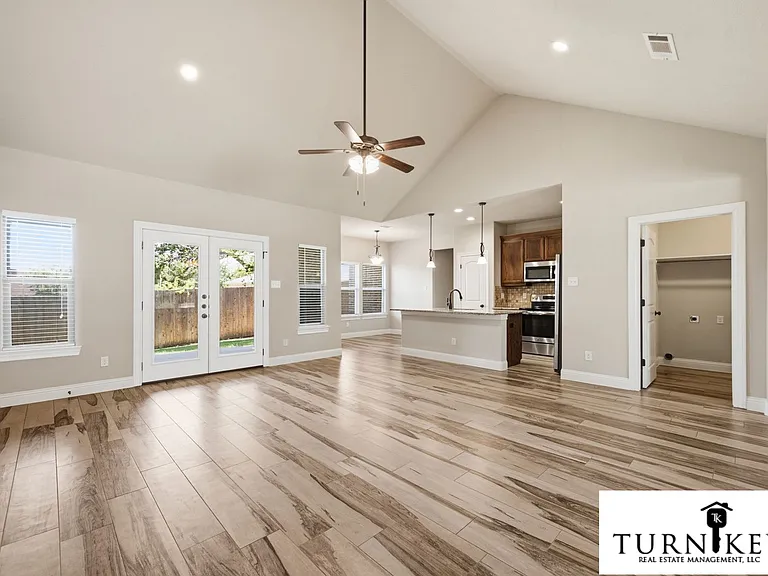 8009 Bangor Dr — Photo 1