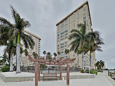 5220 Brittany Dr S APT 1502, Saint Petersburg, FL, 33715