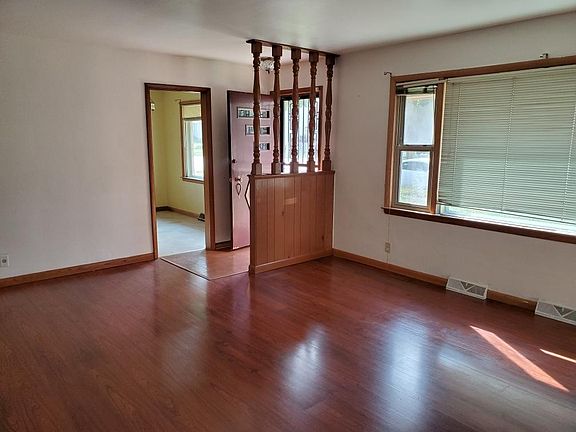 Front entryway