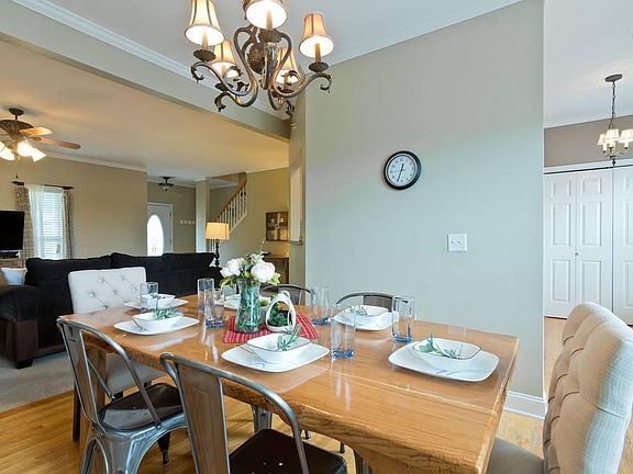 2nd image of 9648 Homewood Cir