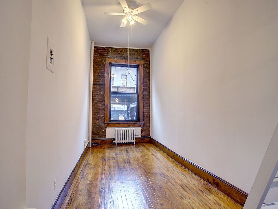2nd image of 304 W 30th St APT 6