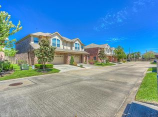 10916 Chazenwood Dr, Houston, TX 77064