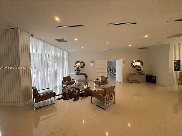 6450 Collins Ave #1207 — Photo 16
