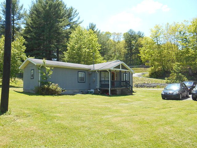 1st image of 161 Dominion Dr