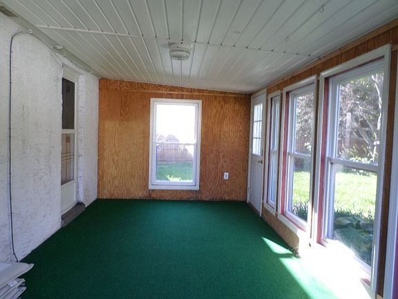 2nd image of 45 Robinson Ave