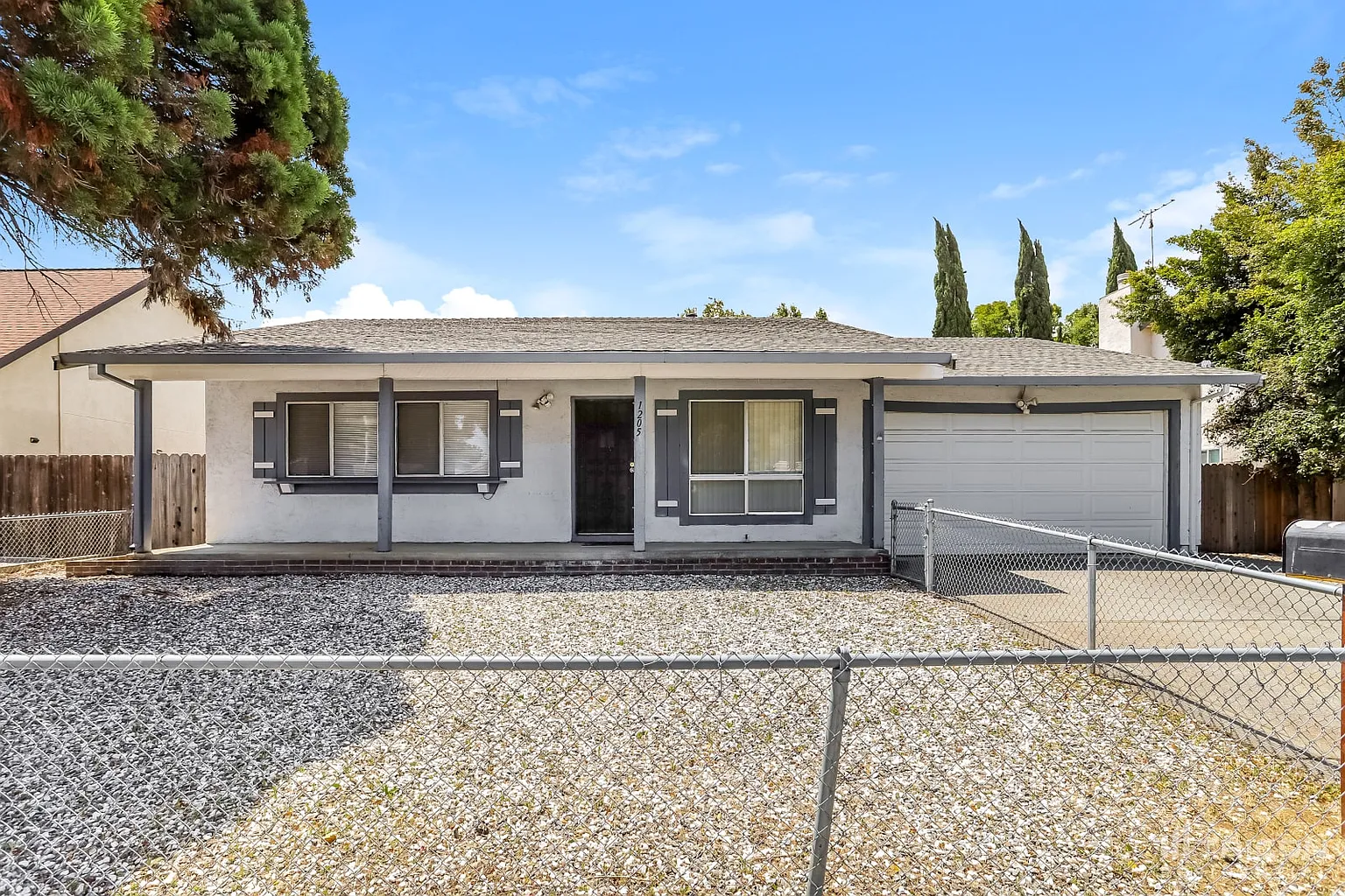1205 Pintail Dr photo 1