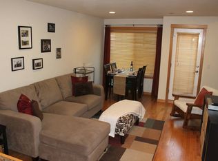 4342 7th Ave NE APT C, Seattle, WA 98105