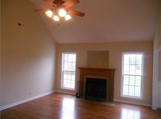 1805 Patricia Dr, Clarksville, TN 37040