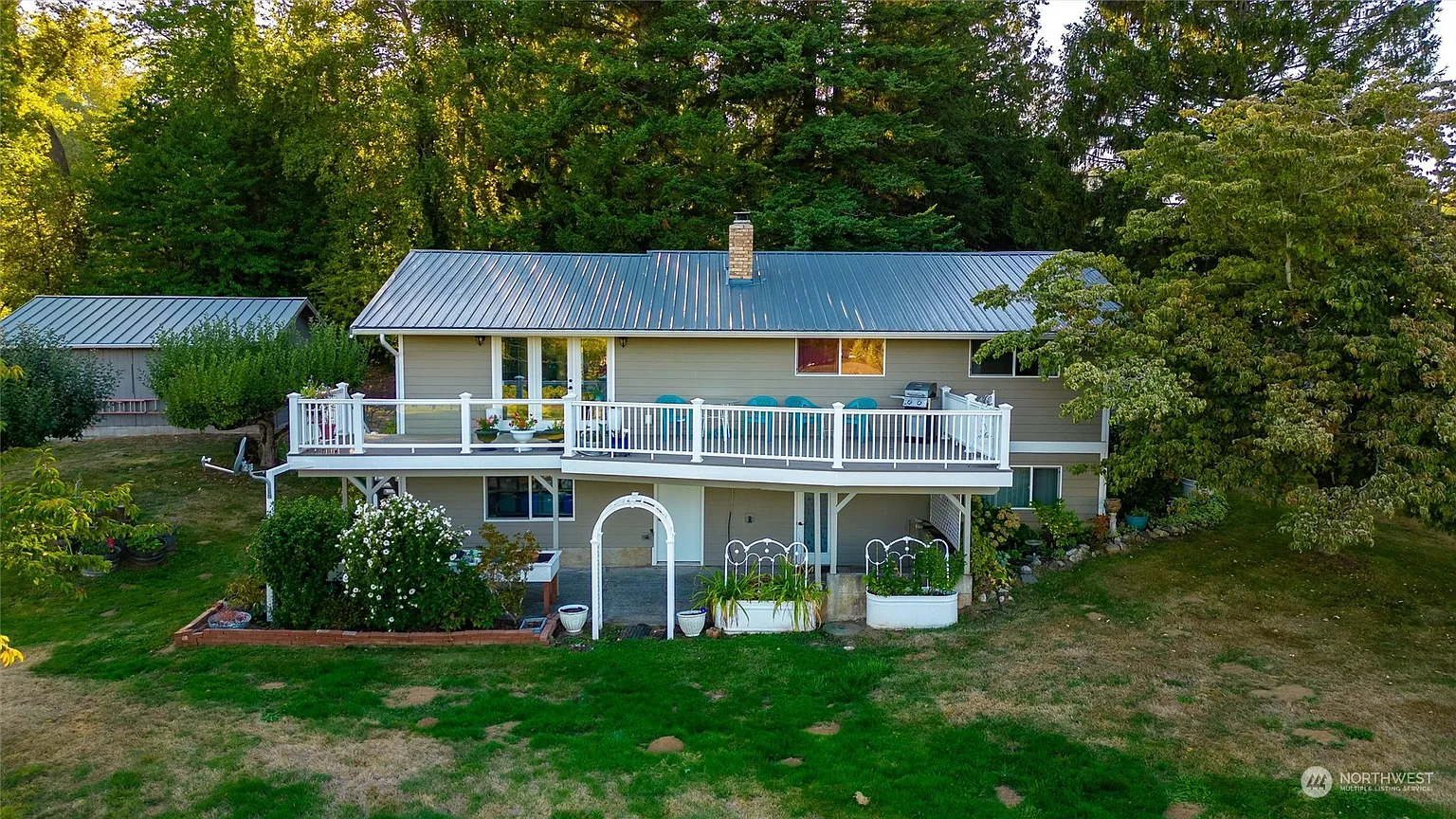 6407 Malloy Road photo 1