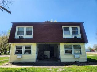 201 W Maple St #203, Washburn, IL 61570