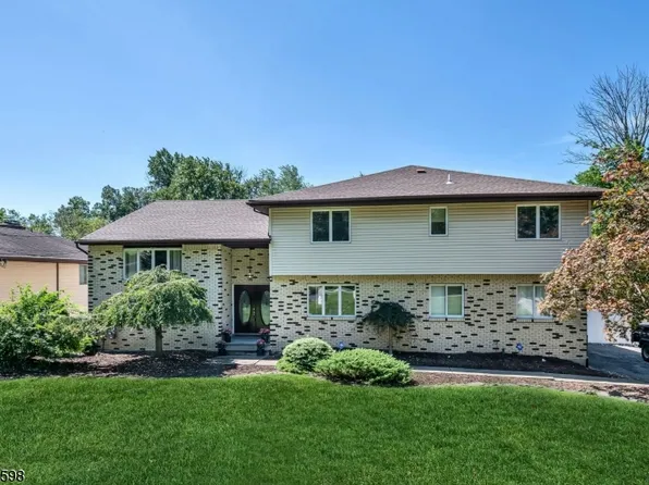69 Colonial Rd, Wayne Twp., NJ 07470