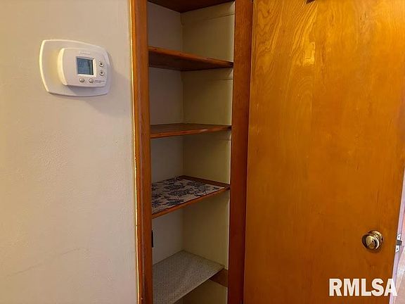 4th image of 1006 S Glenview Dr