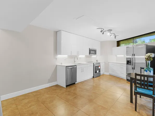 22958 Oxford Place #D, Boca Raton, FL 33433